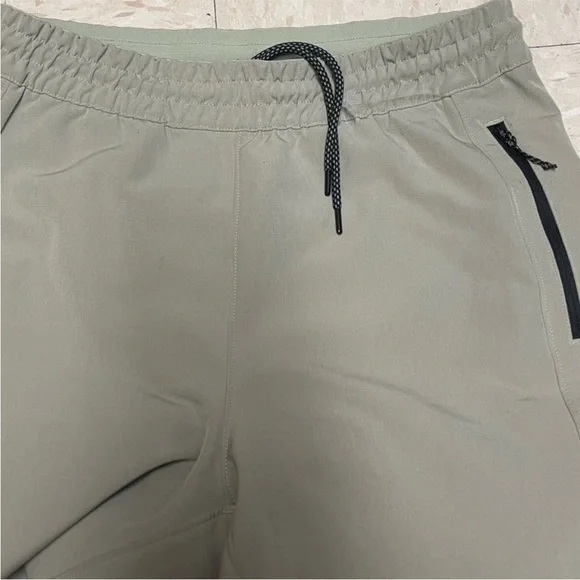 The North Face W Tekware Women's
Tea Green Joggers Size Small - Picture 11 of 16